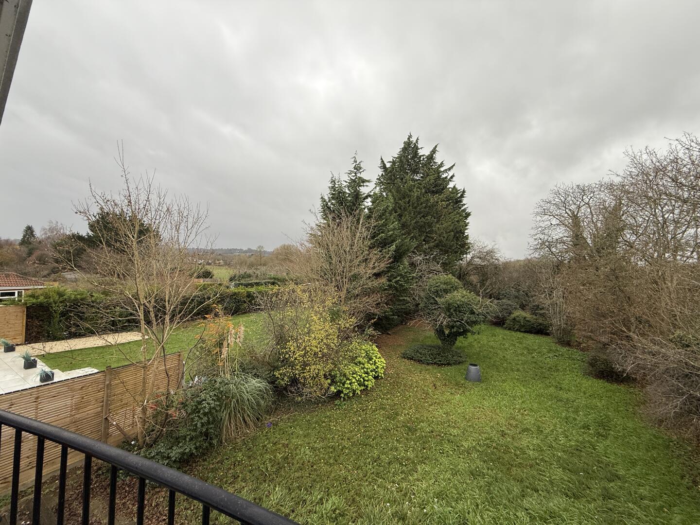 Fairfield Approach, Staines-Upon-Thames